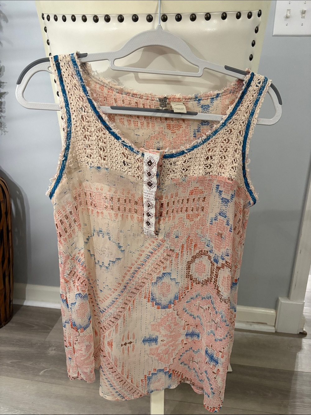 Buckle BKE Cream Crochet Yoke Printed Tank with Pink & Blue Accents